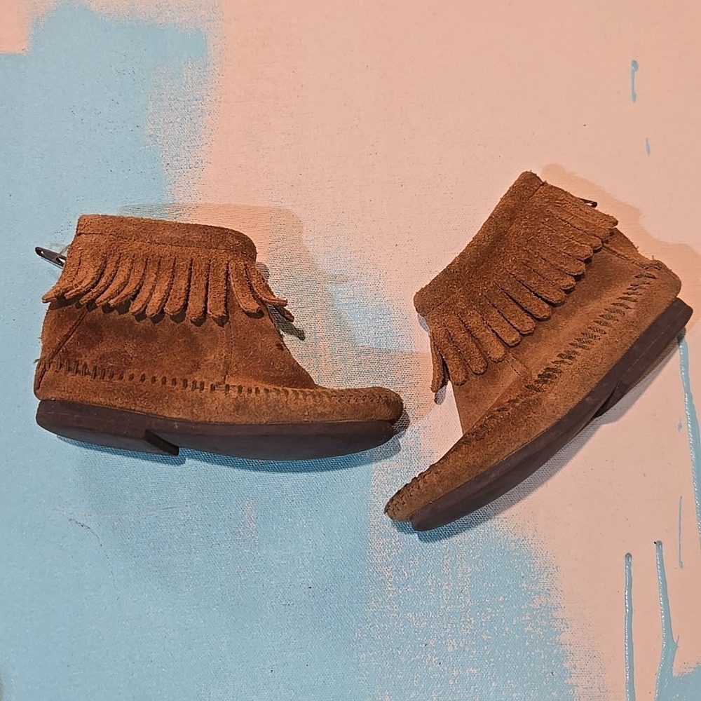 Minnetonka‎ Kids 7 Brown Fringe Moccasins Boots Suede Zip Ankle Stained Shoes